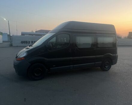 Черный Рено Трафик, объемом двигателя 2.5 л и пробегом 290 тыс. км за 8888 $, фото 6 на Automoto.ua