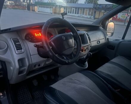 Черный Рено Трафик, объемом двигателя 2.5 л и пробегом 290 тыс. км за 8888 $, фото 8 на Automoto.ua