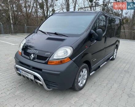 Черный Рено Трафик, объемом двигателя 1.9 л и пробегом 286 тыс. км за 7250 $, фото 30 на Automoto.ua