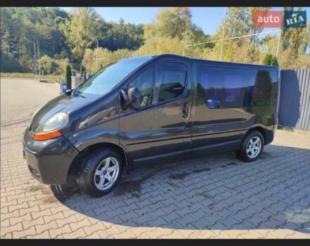 Черный Рено Трафик, объемом двигателя 1.9 л и пробегом 386 тыс. км за 6900 $, фото 3 на Automoto.ua