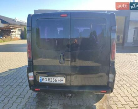 Черный Рено Трафик, объемом двигателя 1.87 л и пробегом 400 тыс. км за 6100 $, фото 3 на Automoto.ua
