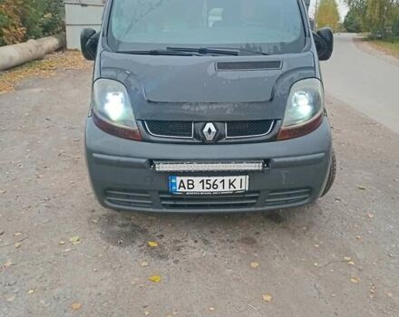 Черный Рено Трафик, объемом двигателя 1.9 л и пробегом 360 тыс. км за 8200 $, фото 1 на Automoto.ua