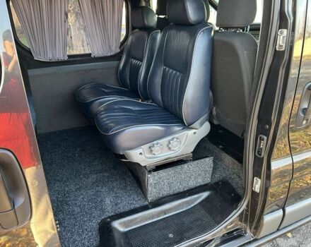 Черный Рено Трафик, объемом двигателя 1.9 л и пробегом 280 тыс. км за 7600 $, фото 6 на Automoto.ua