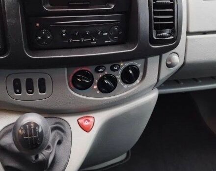 Черный Рено Трафик, объемом двигателя 1.9 л и пробегом 190 тыс. км за 6800 $, фото 16 на Automoto.ua