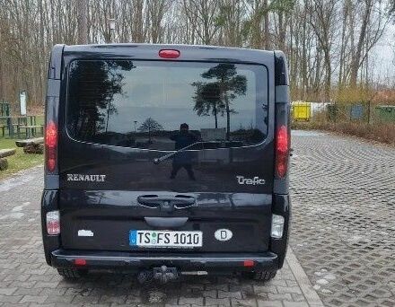 Черный Рено Трафик, объемом двигателя 1.9 л и пробегом 190 тыс. км за 6800 $, фото 6 на Automoto.ua