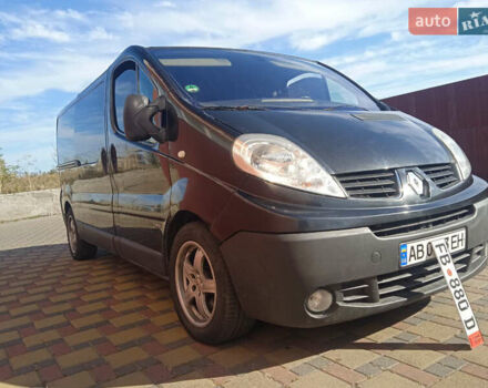 Чорний Рено Трафік, об'ємом двигуна 2 л та пробігом 350 тис. км за 8066 $, фото 9 на Automoto.ua