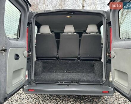 Черный Рено Трафик, объемом двигателя 2 л и пробегом 228 тыс. км за 10500 $, фото 12 на Automoto.ua