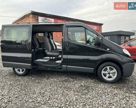 Черный Рено Трафик, объемом двигателя 2 л и пробегом 228 тыс. км за 10500 $, фото 3 на Automoto.ua