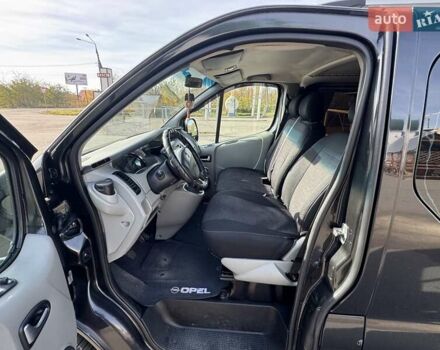 Чорний Рено Трафік, об'ємом двигуна 2 л та пробігом 202 тис. км за 9700 $, фото 12 на Automoto.ua