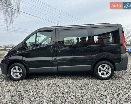 Черный Рено Трафик, объемом двигателя 2 л и пробегом 228 тыс. км за 10500 $, фото 5 на Automoto.ua