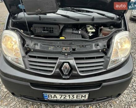 Чорний Рено Трафік, об'ємом двигуна 2 л та пробігом 328 тис. км за 11800 $, фото 4 на Automoto.ua