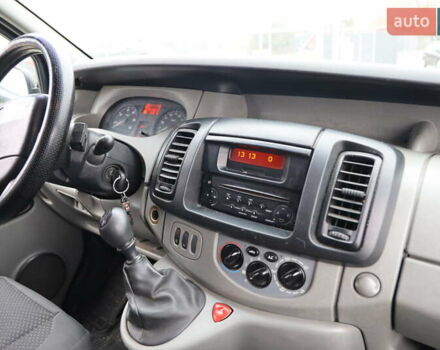 Чорний Рено Трафік, об'ємом двигуна 2 л та пробігом 497 тис. км за 10200 $, фото 23 на Automoto.ua