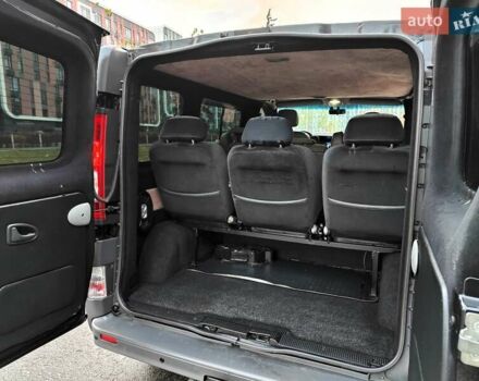 Чорний Рено Трафік, об'ємом двигуна 2 л та пробігом 347 тис. км за 8990 $, фото 13 на Automoto.ua