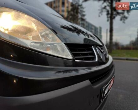 Чорний Рено Трафік, об'ємом двигуна 2 л та пробігом 347 тис. км за 8990 $, фото 31 на Automoto.ua