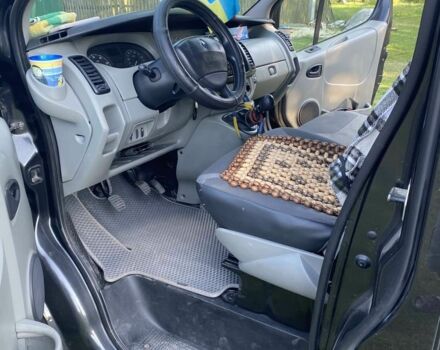 Чорний Рено Трафік, об'ємом двигуна 2 л та пробігом 360 тис. км за 9700 $, фото 7 на Automoto.ua