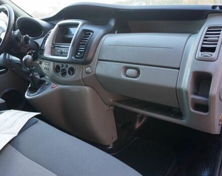 Черный Рено Трафик, объемом двигателя 2 л и пробегом 192 тыс. км за 8200 $, фото 21 на Automoto.ua