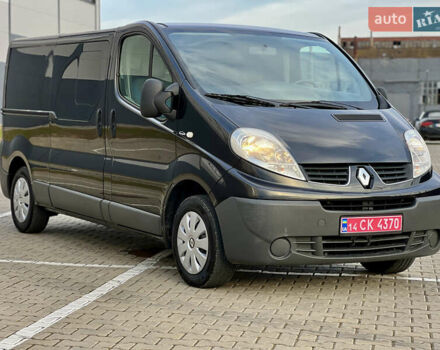 Черный Рено Трафик, объемом двигателя 2 л и пробегом 159 тыс. км за 15100 $, фото 4 на Automoto.ua