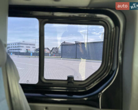 Черный Рено Трафик, объемом двигателя 2 л и пробегом 159 тыс. км за 15100 $, фото 66 на Automoto.ua