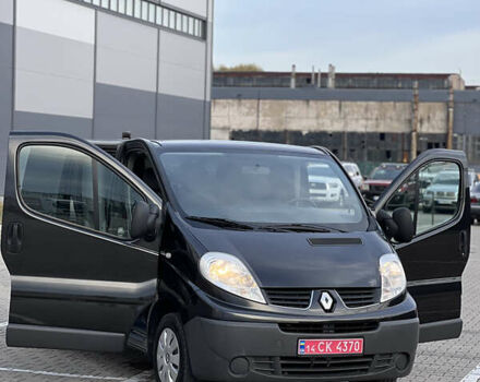 Черный Рено Трафик, объемом двигателя 2 л и пробегом 159 тыс. км за 15100 $, фото 76 на Automoto.ua