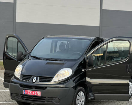 Черный Рено Трафик, объемом двигателя 2 л и пробегом 159 тыс. км за 15100 $, фото 78 на Automoto.ua