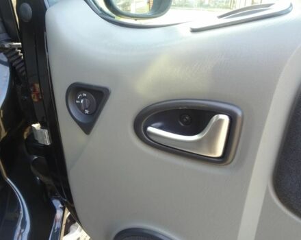 Рено Трафик 2011 в Николаеве на Automoto.ua Черный Рено Трафик, объемом двигателя 2 л и пробегом 256 тыс. км за 8200 $, фото 11 на Automoto.ua