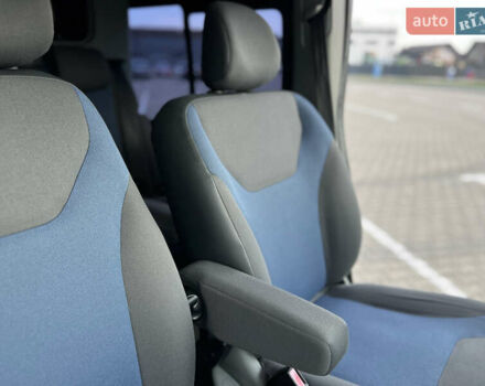 Черный Рено Трафик, объемом двигателя 2 л и пробегом 159 тыс. км за 15100 $, фото 59 на Automoto.ua