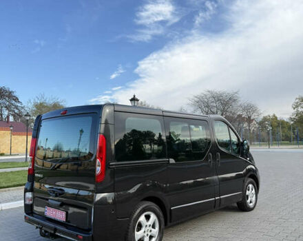 Черный Рено Трафик, объемом двигателя 2.5 л и пробегом 216 тыс. км за 16900 $, фото 8 на Automoto.ua