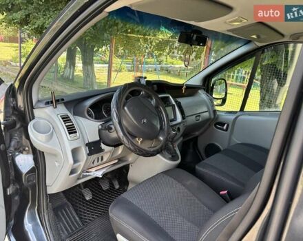 Чорний Рено Трафік, об'ємом двигуна 2 л та пробігом 334 тис. км за 13000 $, фото 3 на Automoto.ua