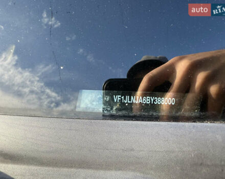 Черный Рено Трафик, объемом двигателя 2.5 л и пробегом 216 тыс. км за 16900 $, фото 22 на Automoto.ua