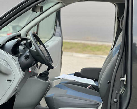 Черный Рено Трафик, объемом двигателя 2 л и пробегом 159 тыс. км за 15100 $, фото 80 на Automoto.ua