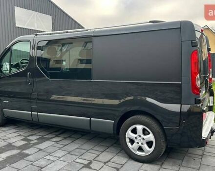 Черный Рено Трафик, объемом двигателя 2 л и пробегом 237 тыс. км за 13600 $, фото 3 на Automoto.ua