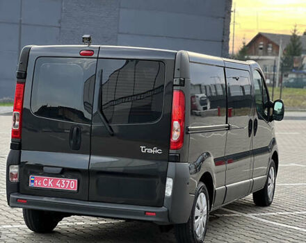 Черный Рено Трафик, объемом двигателя 2 л и пробегом 159 тыс. км за 15100 $, фото 84 на Automoto.ua