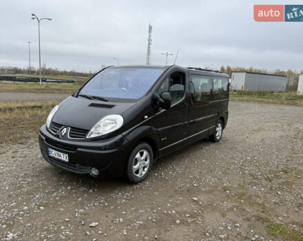 Черный Рено Трафик, объемом двигателя 2 л и пробегом 230 тыс. км за 13800 $, фото 1 на Automoto.ua