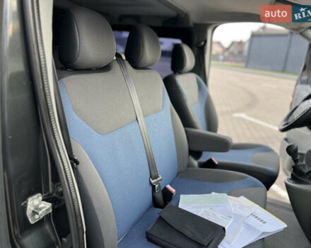 Черный Рено Трафик, объемом двигателя 2 л и пробегом 159 тыс. км за 15100 $, фото 60 на Automoto.ua