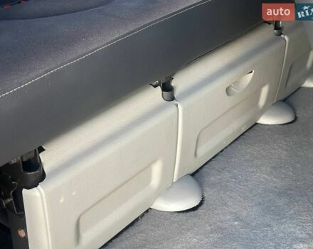 Чорний Рено Трафік, об'ємом двигуна 2 л та пробігом 320 тис. км за 14800 $, фото 17 на Automoto.ua
