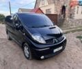 Черный Рено Трафик, объемом двигателя 2.46 л и пробегом 314 тыс. км за 13000 $, фото 4 на Automoto.ua