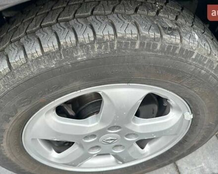 Черный Рено Трафик, объемом двигателя 2 л и пробегом 237 тыс. км за 13600 $, фото 14 на Automoto.ua