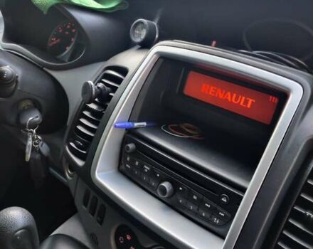 Черный Рено Трафик, объемом двигателя 0 л и пробегом 290 тыс. км за 16300 $, фото 14 на Automoto.ua