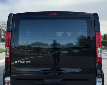 Черный Рено Трафик, объемом двигателя 2.5 л и пробегом 216 тыс. км за 16900 $, фото 12 на Automoto.ua