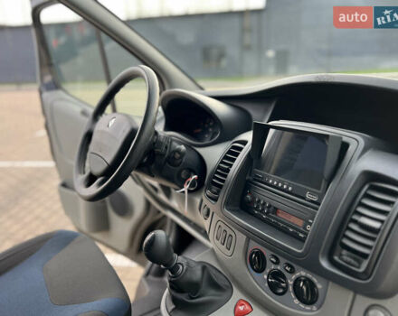 Черный Рено Трафик, объемом двигателя 2 л и пробегом 159 тыс. км за 15100 $, фото 57 на Automoto.ua
