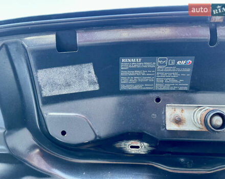Черный Рено Трафик, объемом двигателя 2 л и пробегом 240 тыс. км за 14499 $, фото 58 на Automoto.ua