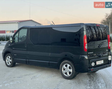 Черный Рено Трафик, объемом двигателя 2 л и пробегом 201 тыс. км за 17900 $, фото 5 на Automoto.ua