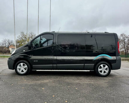 Черный Рено Трафик, объемом двигателя 2 л и пробегом 293 тыс. км за 12500 $, фото 3 на Automoto.ua