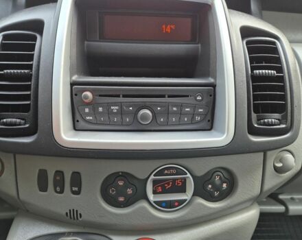 Черный Рено Трафик, объемом двигателя 2 л и пробегом 231 тыс. км за 8300 $, фото 21 на Automoto.ua