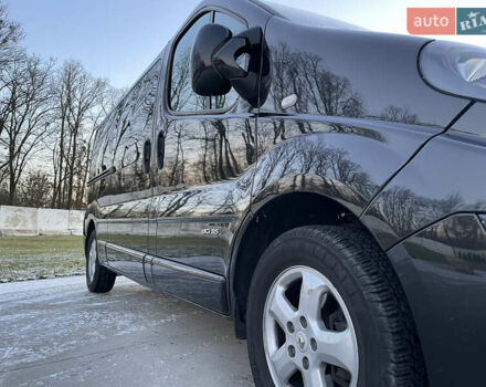 Черный Рено Трафик, объемом двигателя 2 л и пробегом 201 тыс. км за 17900 $, фото 18 на Automoto.ua