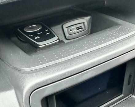 Черный Рено Трафик, объемом двигателя 2 л и пробегом 293 тыс. км за 12500 $, фото 32 на Automoto.ua