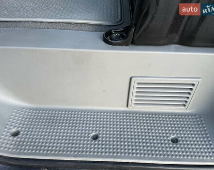 Черный Рено Трафик, объемом двигателя 2 л и пробегом 201 тыс. км за 17900 $, фото 29 на Automoto.ua