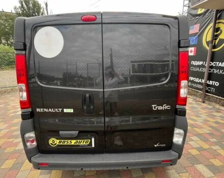 Черный Рено Трафик, объемом двигателя 2 л и пробегом 280 тыс. км за 9800 $, фото 5 на Automoto.ua