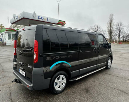 Черный Рено Трафик, объемом двигателя 2 л и пробегом 293 тыс. км за 12500 $, фото 9 на Automoto.ua