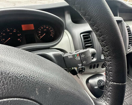 Черный Рено Трафик, объемом двигателя 2 л и пробегом 293 тыс. км за 12500 $, фото 30 на Automoto.ua